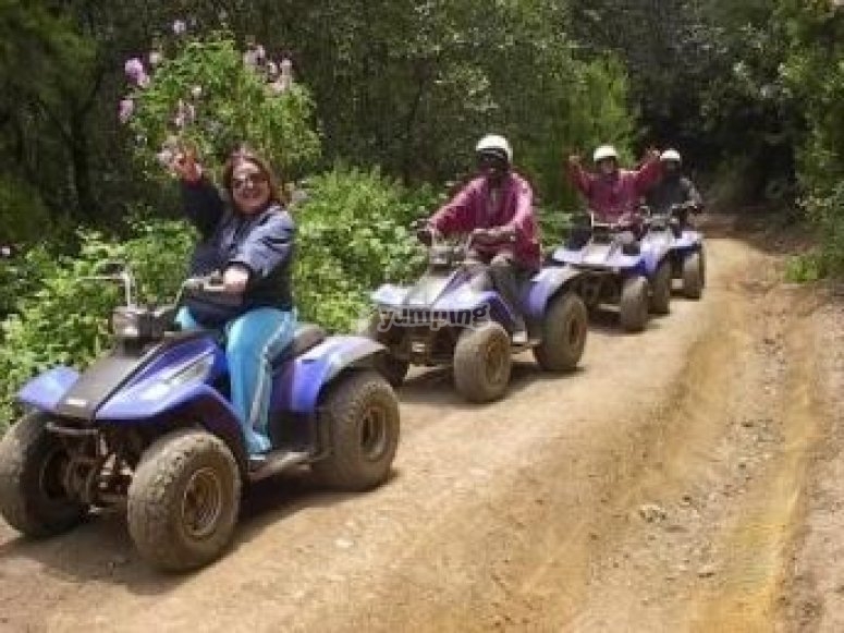 Escoge una ruta en quad Escoge una ruta en quad